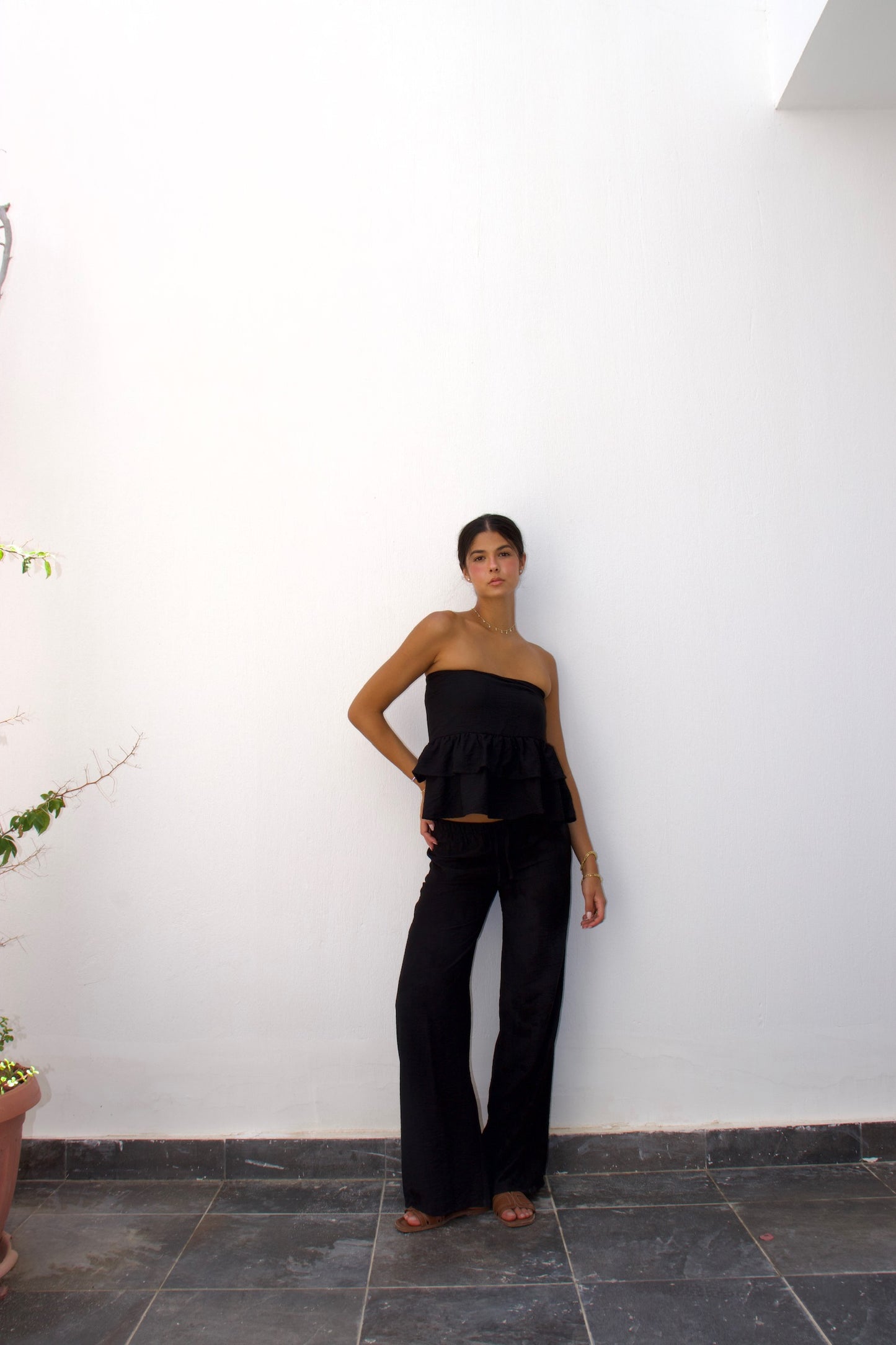 The Ruffled set-black