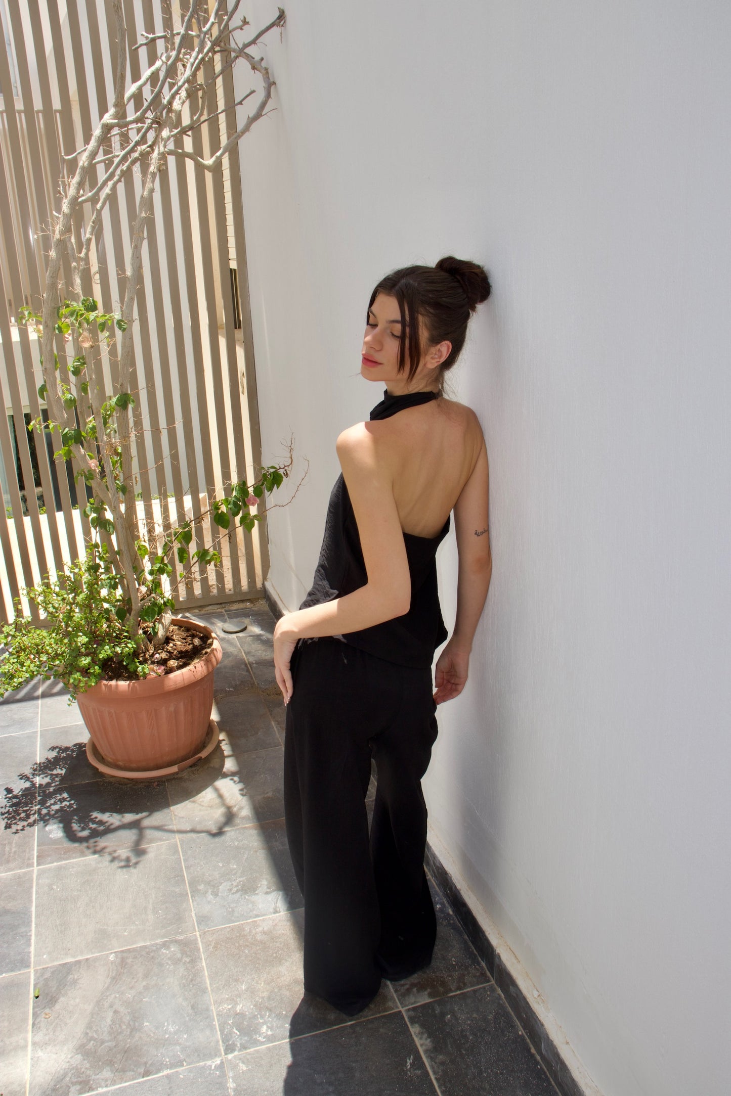 The halter set-black