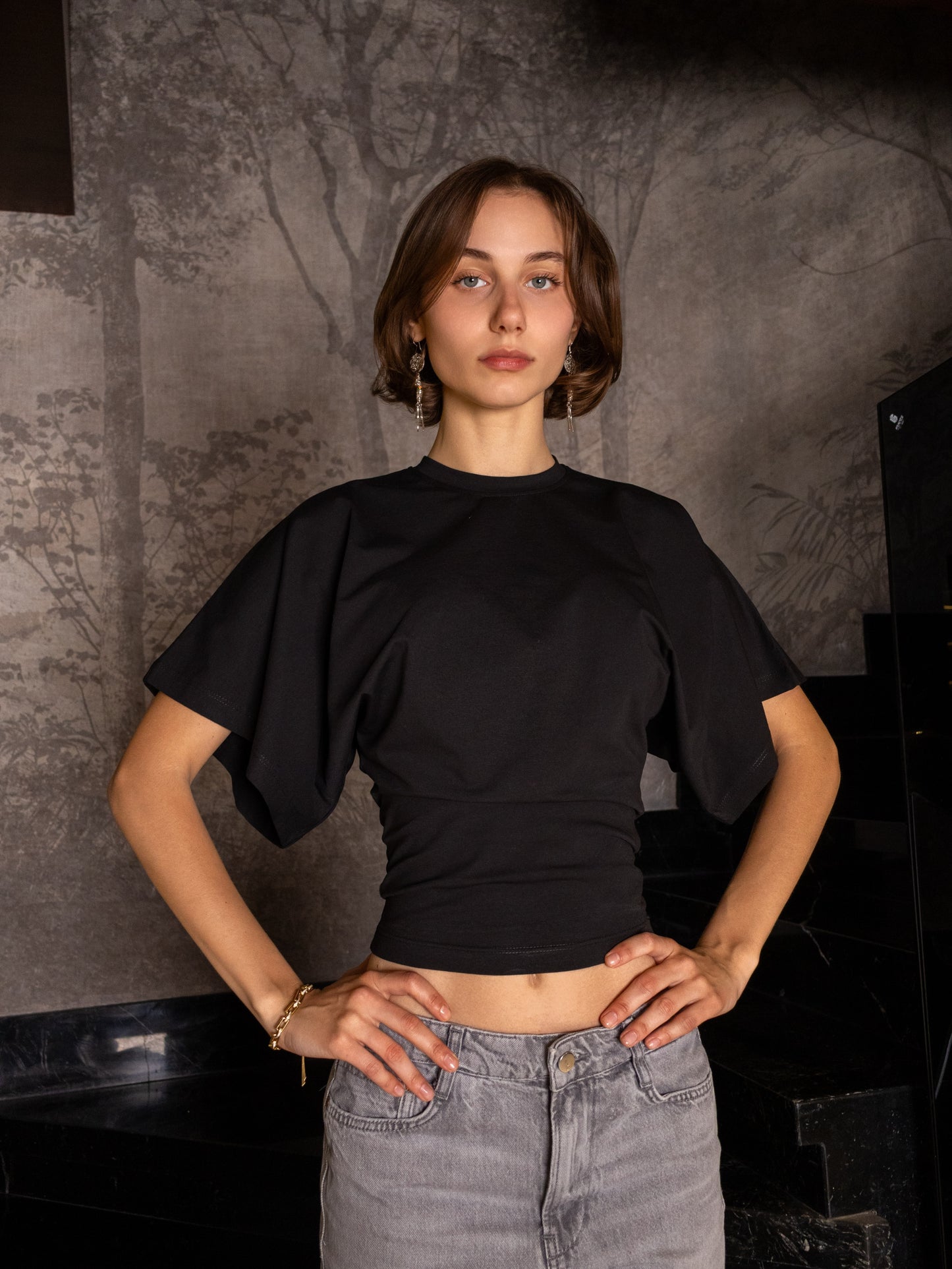 Fitted waist tee-Black