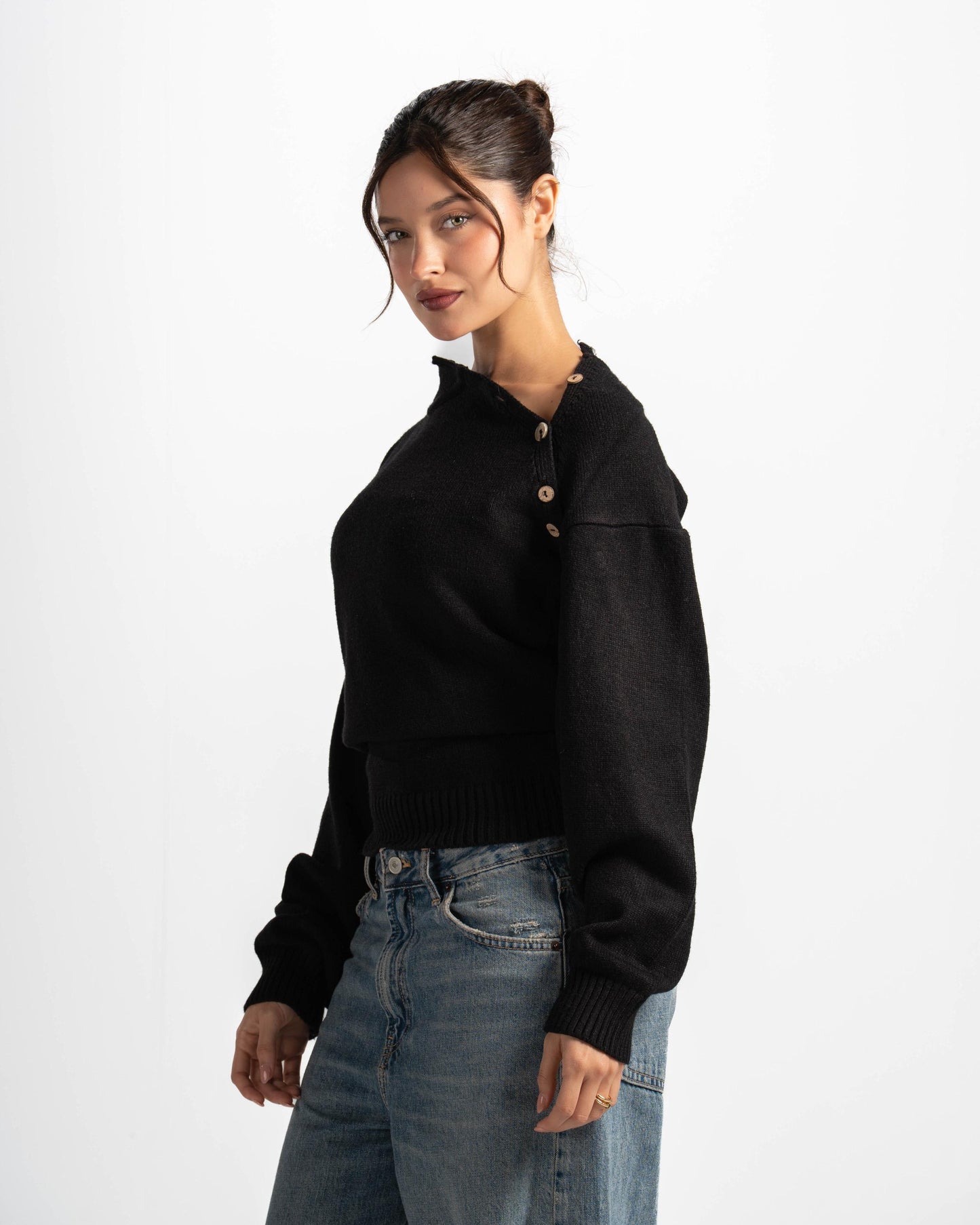Button cloud sweater-black