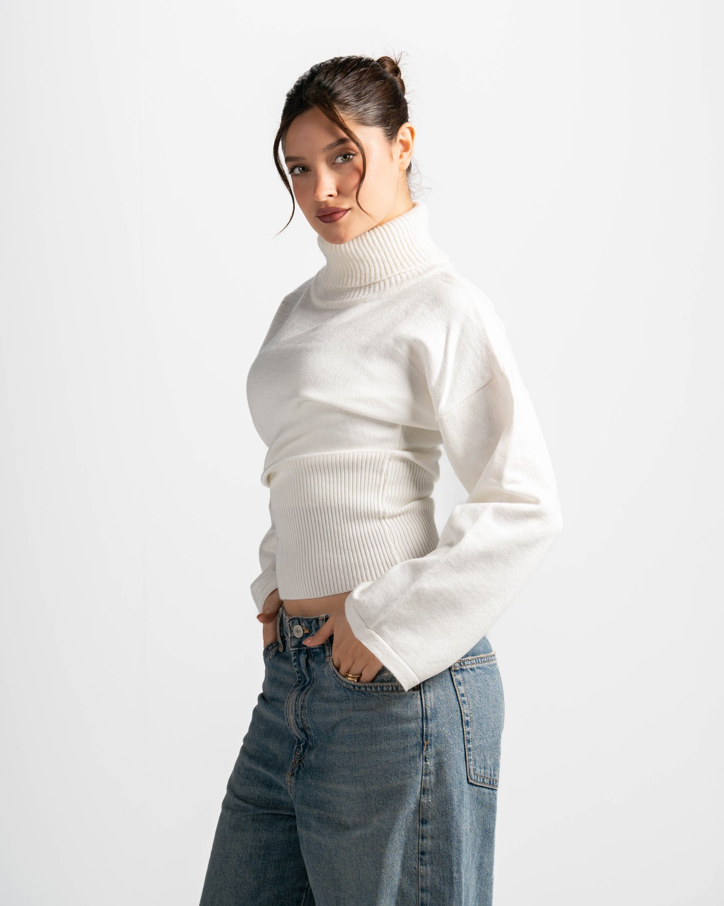 The highline sweater-white