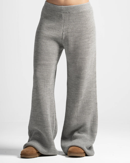 The cozy core pants-light grey