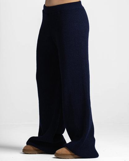 The cozy core pants-navy