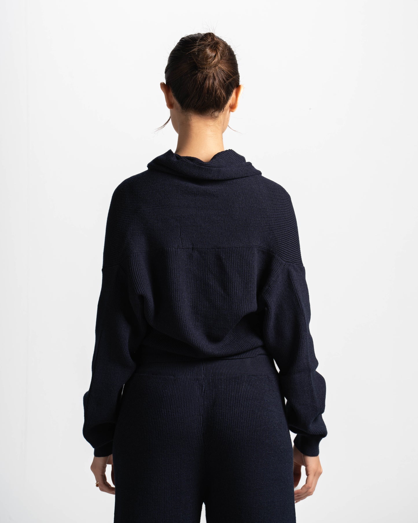 The criss cross top-navy