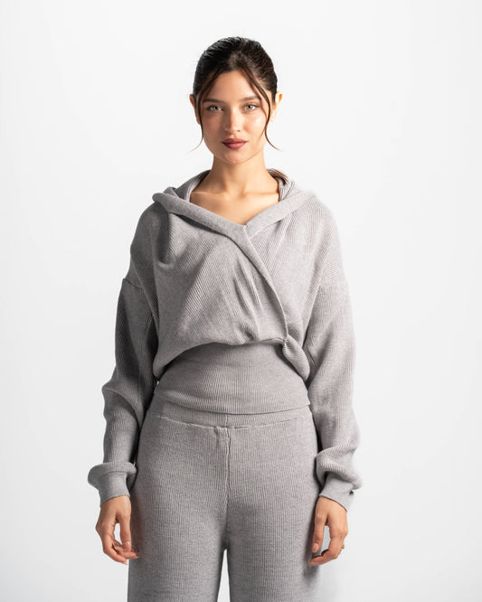 The criss cross top-grey