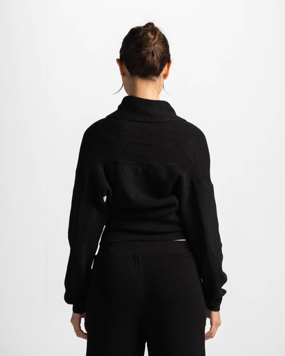 The criss cross top-black
