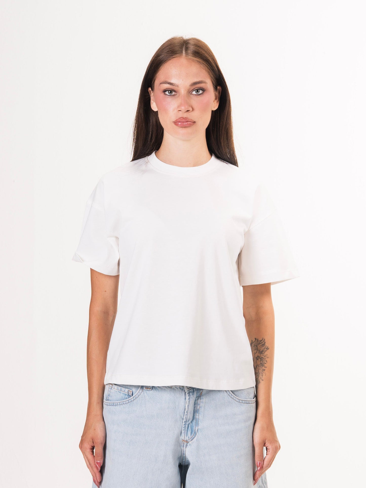 Parallel tee-Off white